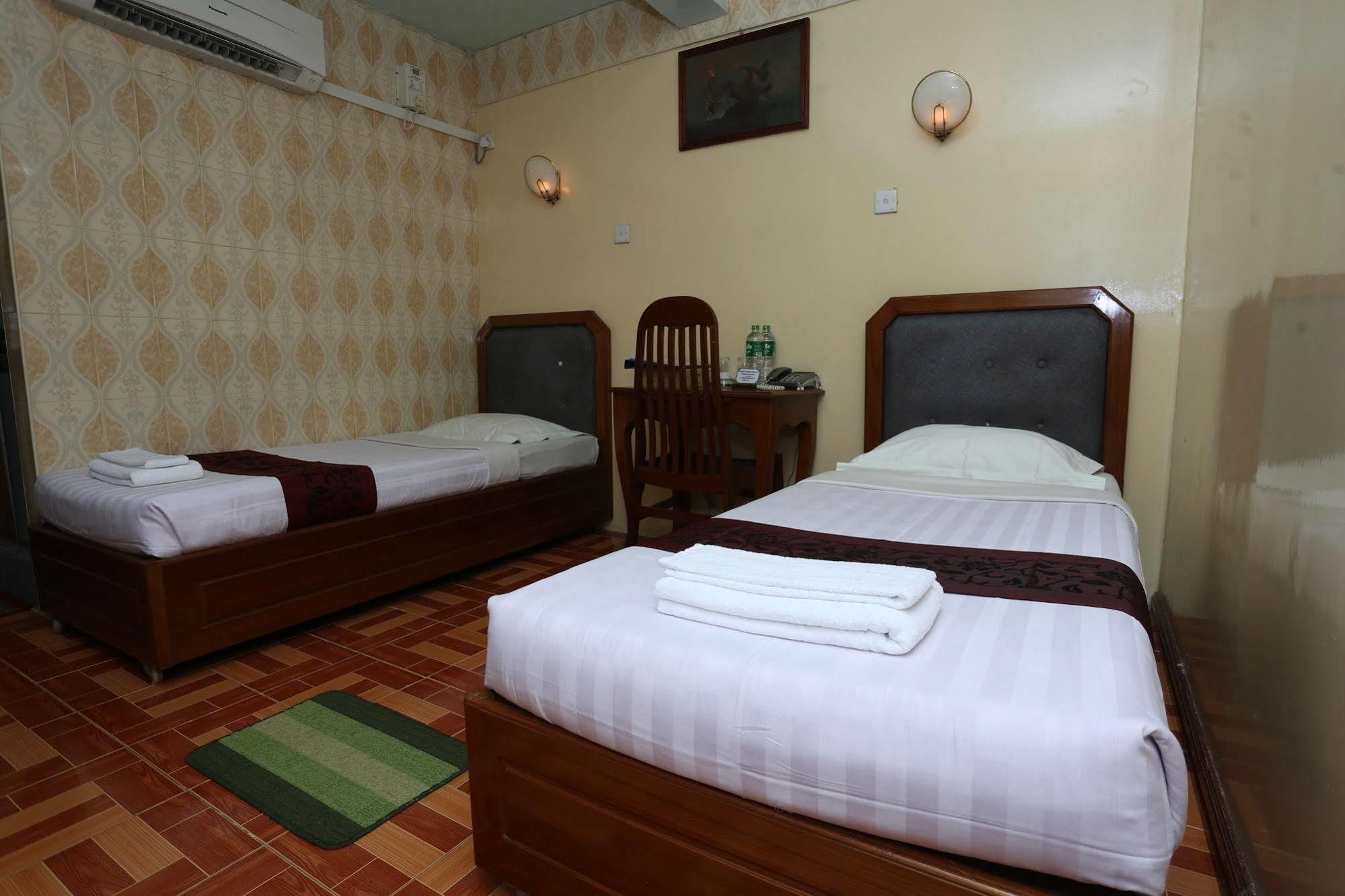 Beautyland Hotel II Янгон Экстерьер фото