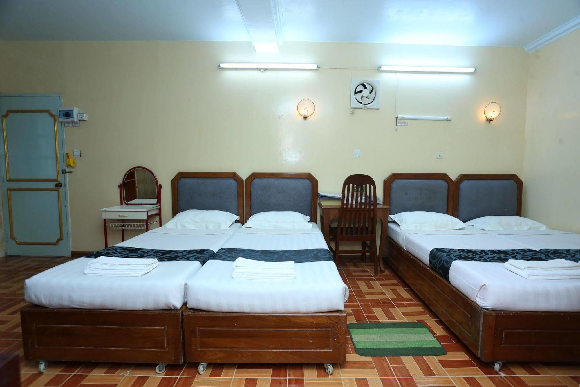 Beautyland Hotel II Янгон Экстерьер фото